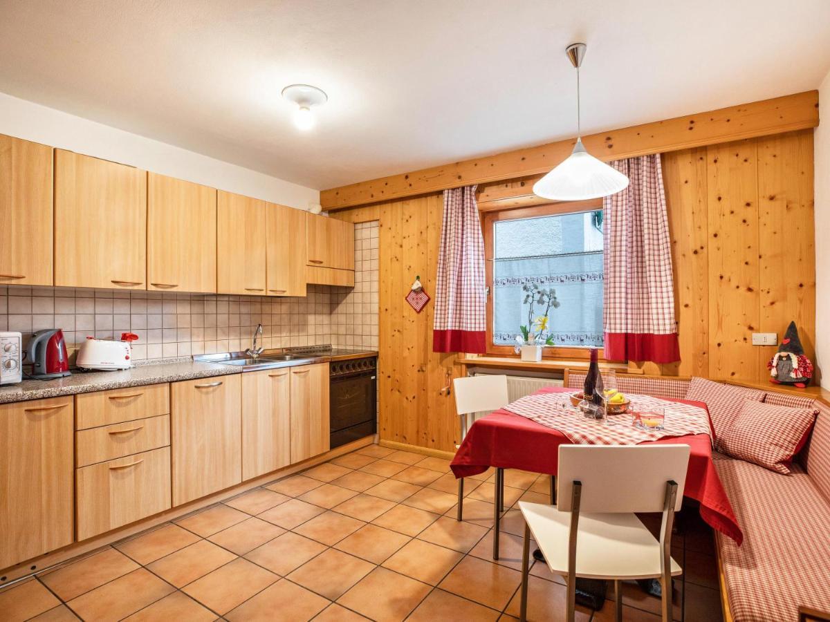Ciasa Lino Rotic Apartment *