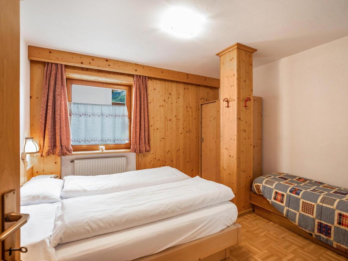 Ciasa Lino Rotic Apartment